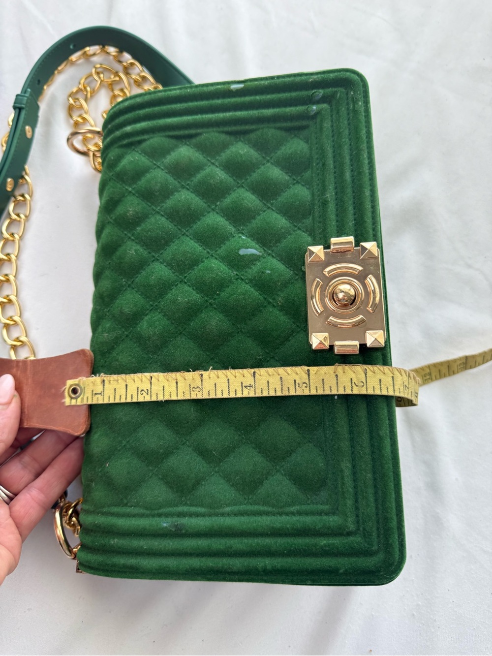 Quilted Green Velvet Chain Shoulder Bag Gold Hardware Push Buckle Closure - Picture 9 of 11